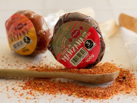 Paleta de manzana con chile – Dulce artesanal mexicano con sabor dulce y picante